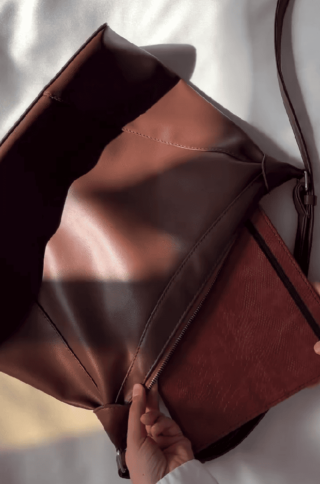 Modern Classics Shoulder Bag