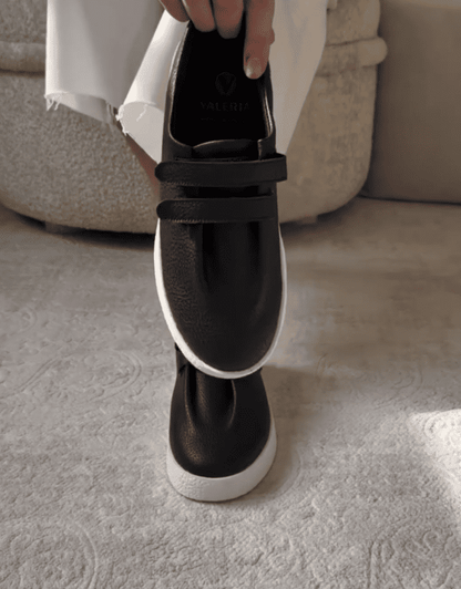 Distinctive Leather Casual Shoes