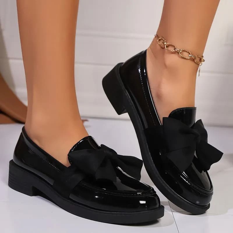 Fashionable Bowknot Design Loafers