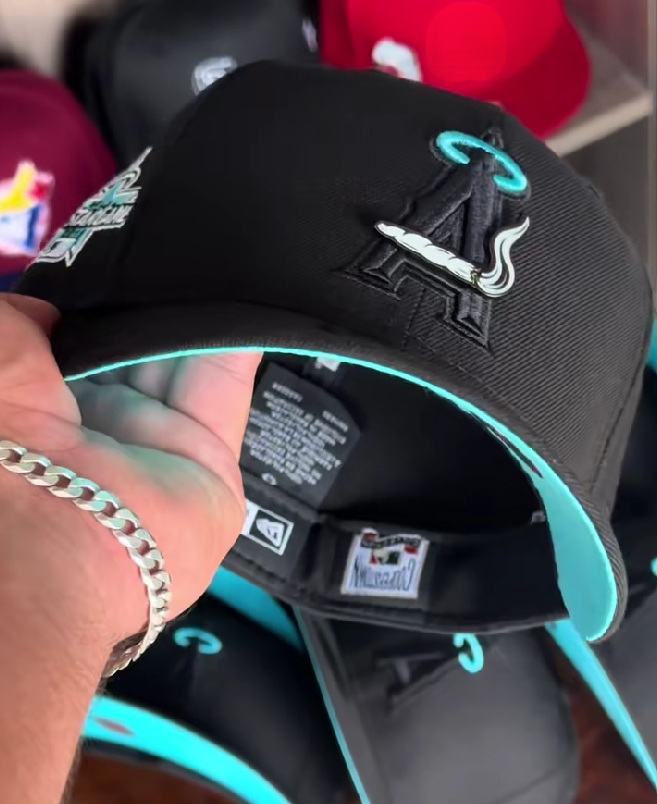 A Logo Contrast Undervisor Snapback