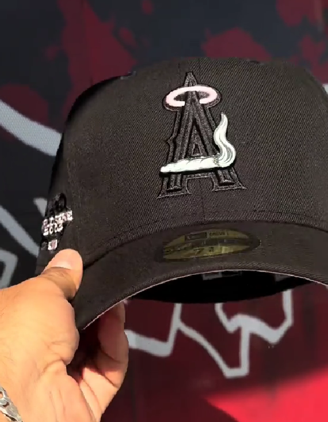 A Logo Contrast Undervisor Snapback